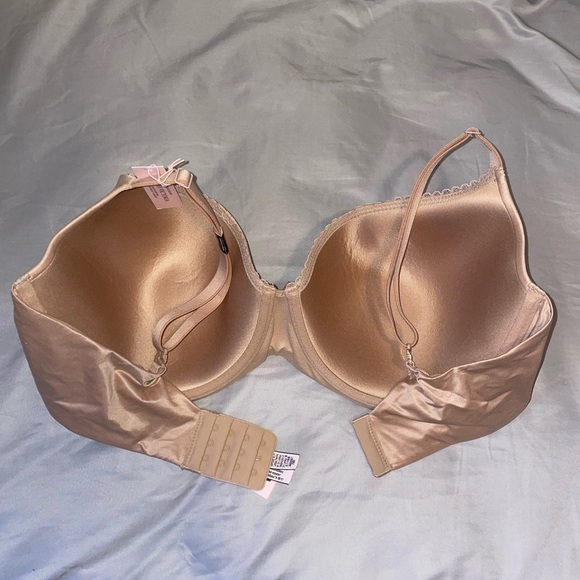 NWT Victoria’s Secret Bra - Picture 2 of 6
